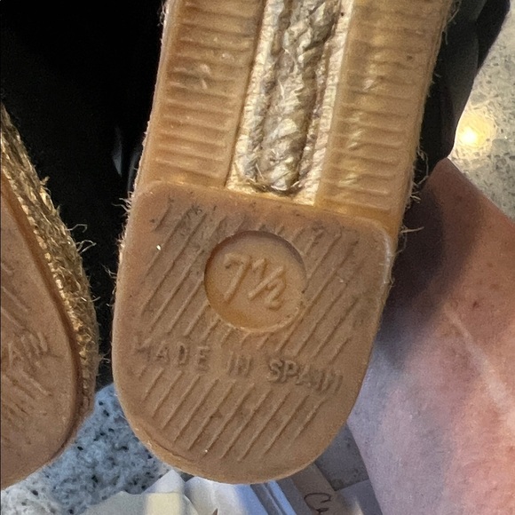 Tory Burch Black and Tan Wedge Sandals - Picture 8 of 12